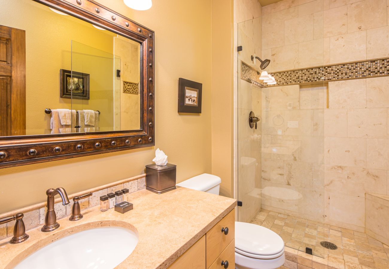 Townhouse in Big Sky - Beautiful 3-Bedroom Big Sky Retreat