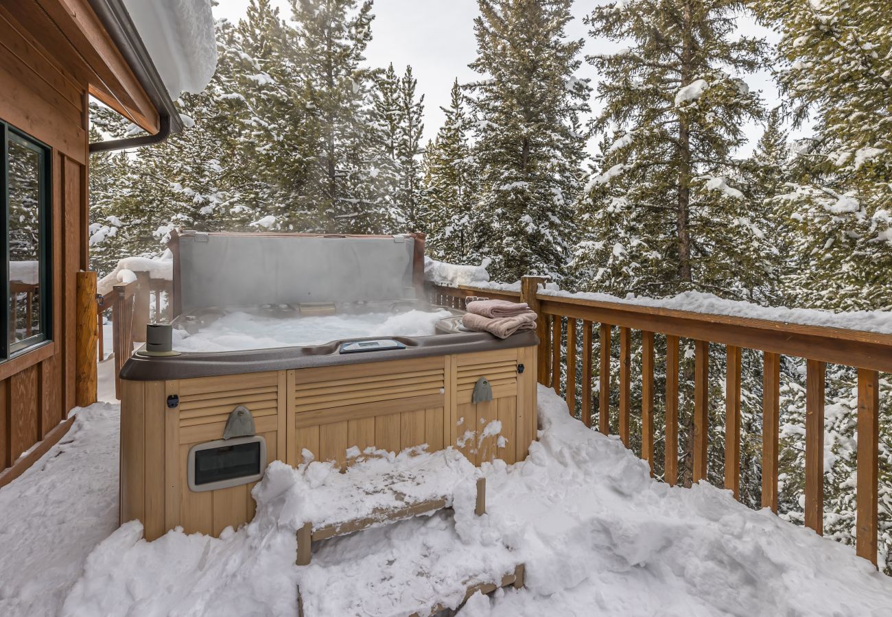 Townhouse in Big Sky - Beautiful 3-Bedroom Big Sky Retreat