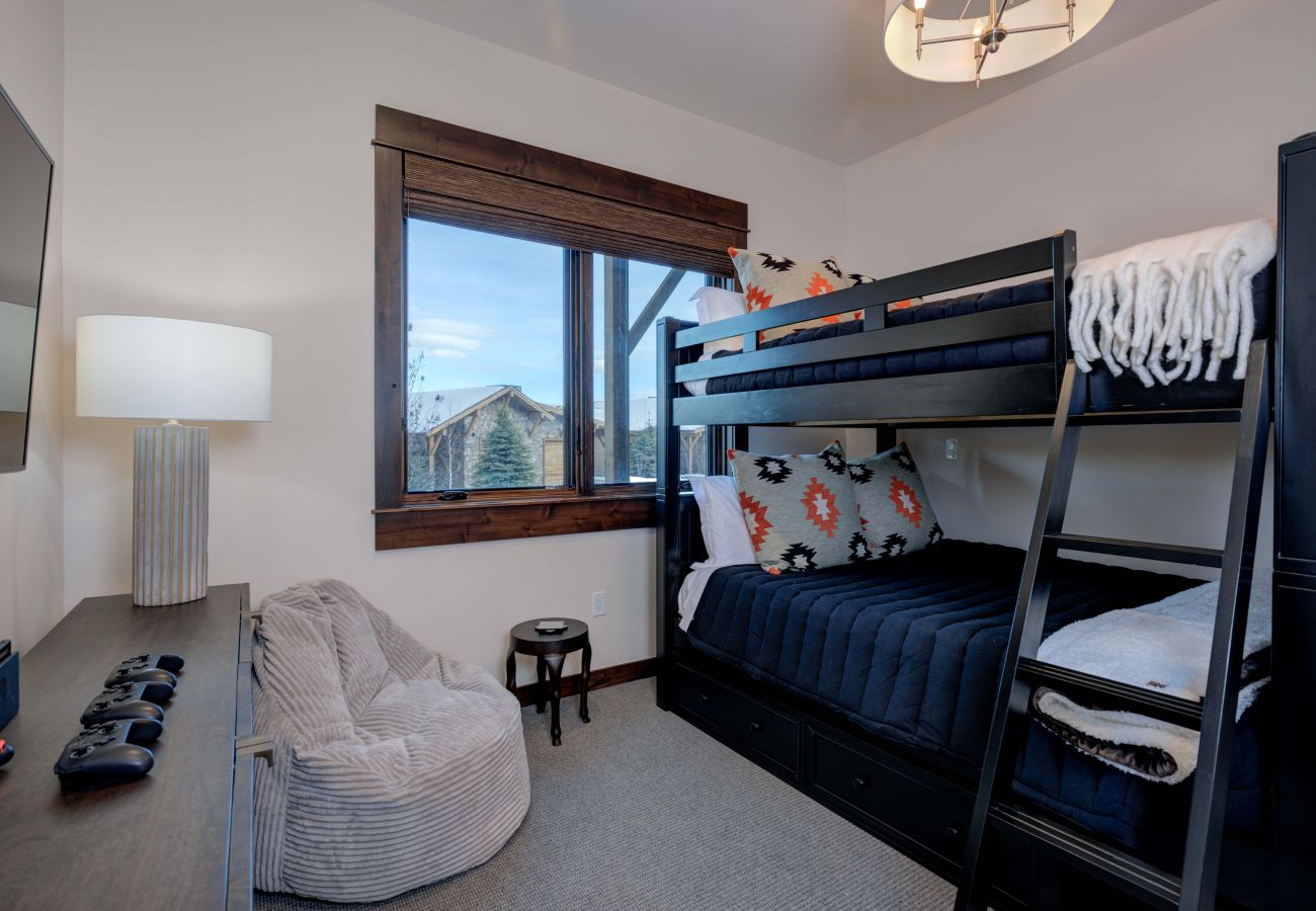 Townhouse in Big Sky - Luxury Big Sky Ski Retreat - Moonlight Basin 