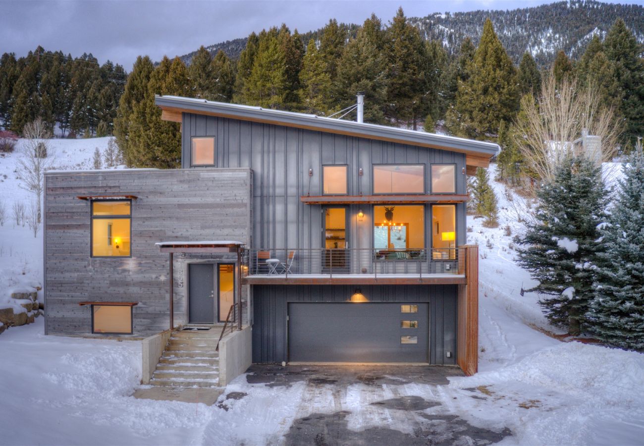 House in Big Sky - Luxury Big Sky Modern Single Family Home