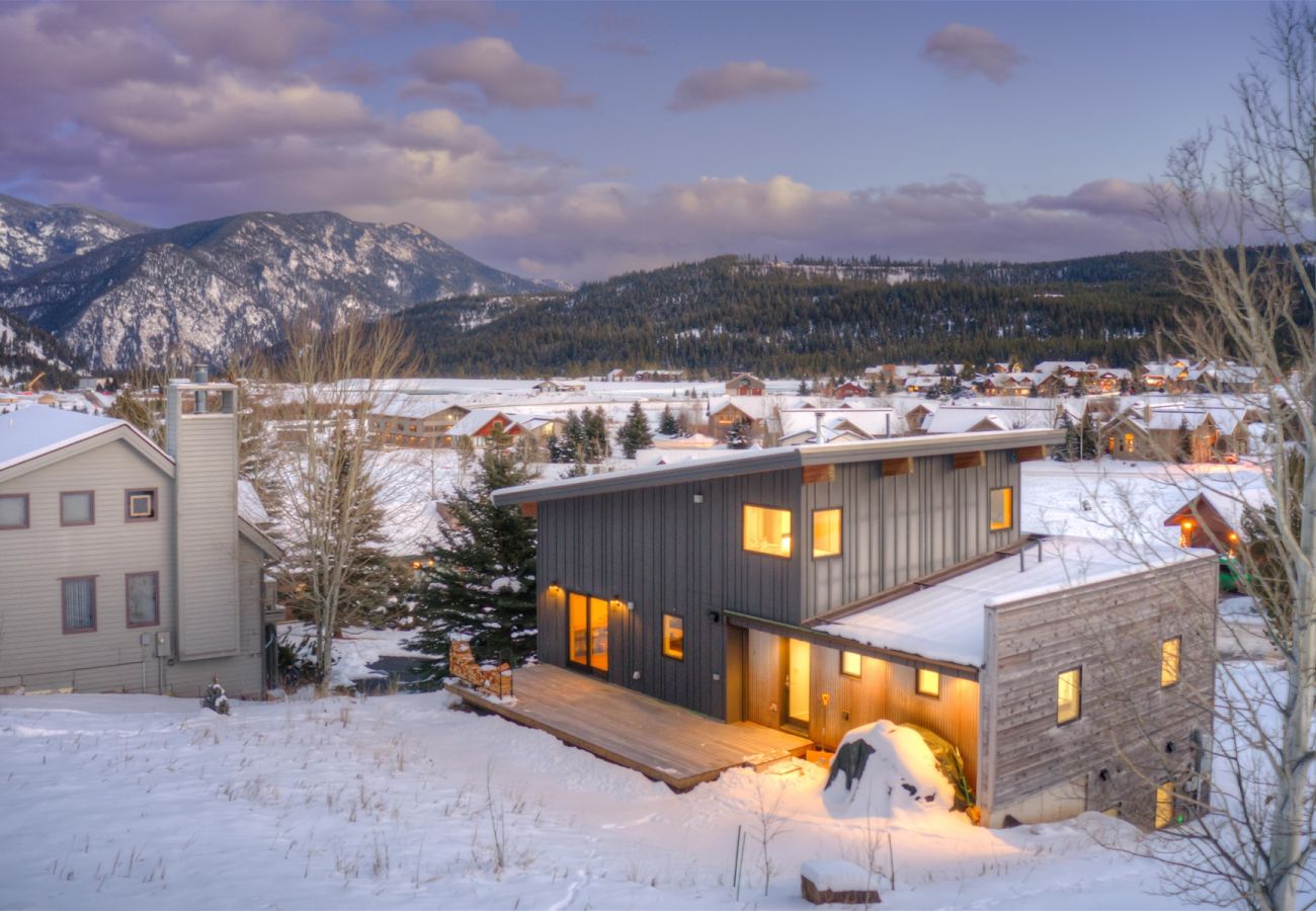 House in Big Sky - Luxury Big Sky Modern Single Family Home
