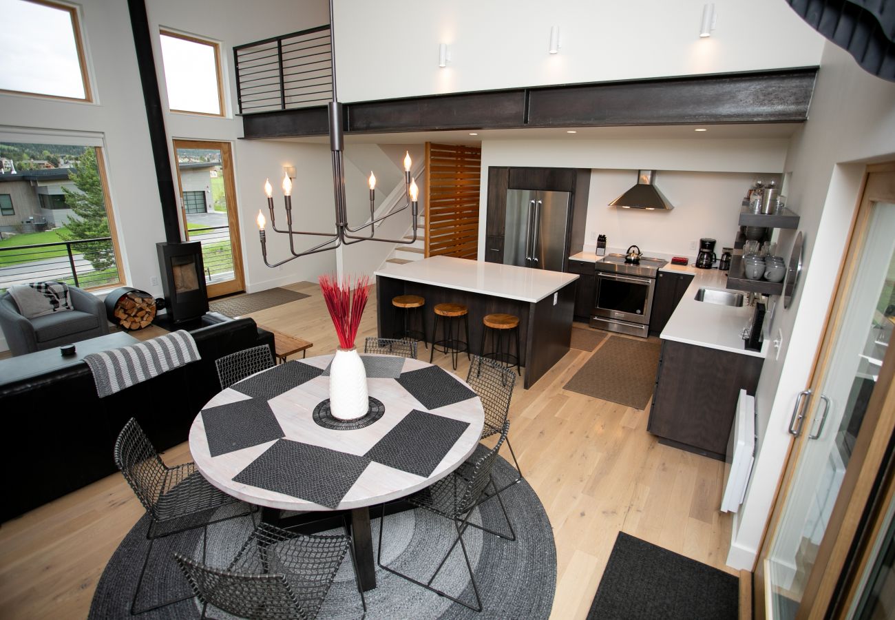 House in Big Sky - Luxury Big Sky Modern Single Family Home
