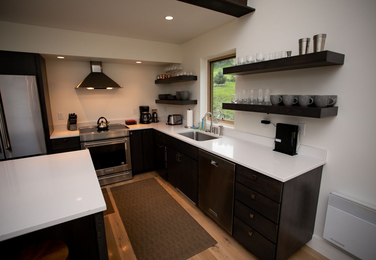 House in Big Sky - Luxury Big Sky Modern Single Family Home