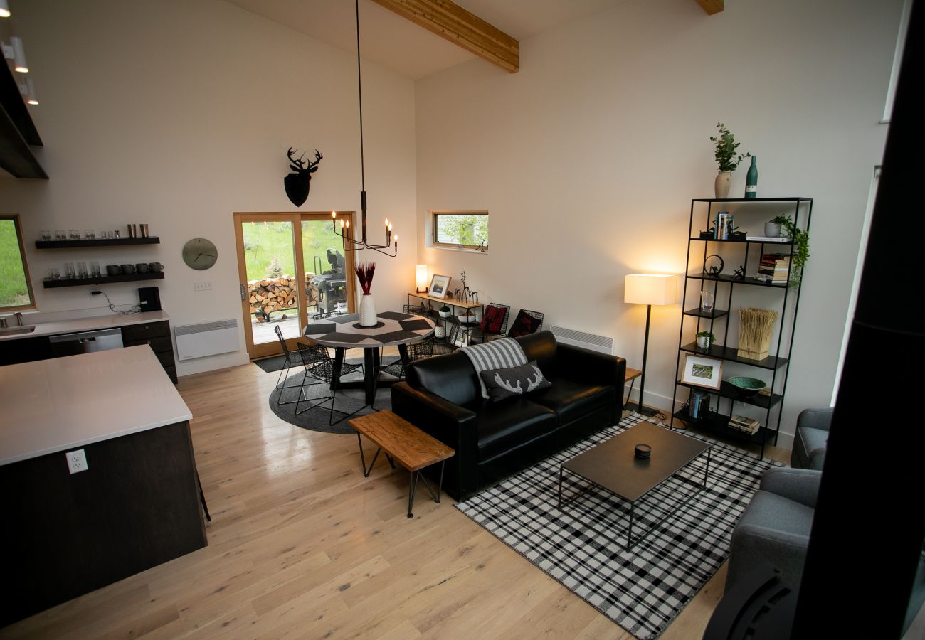 House in Big Sky - Luxury Big Sky Modern Single Family Home