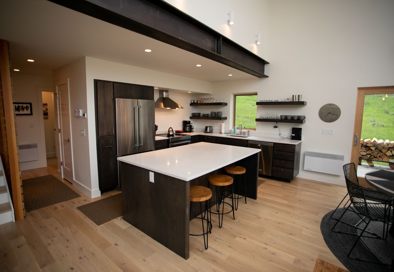 House in Big Sky - Luxury Big Sky Modern Single Family Home