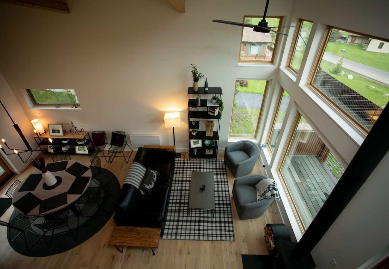 House in Big Sky - Luxury Big Sky Modern Single Family Home