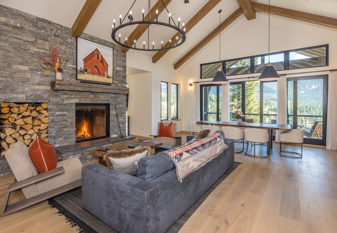 House in Big Sky -  Breathtaking Big Sky Luxury Retreat