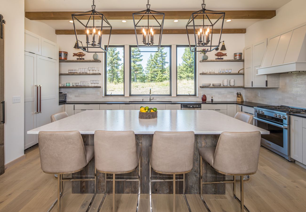 House in Big Sky -  Breathtaking Big Sky Luxury Retreat