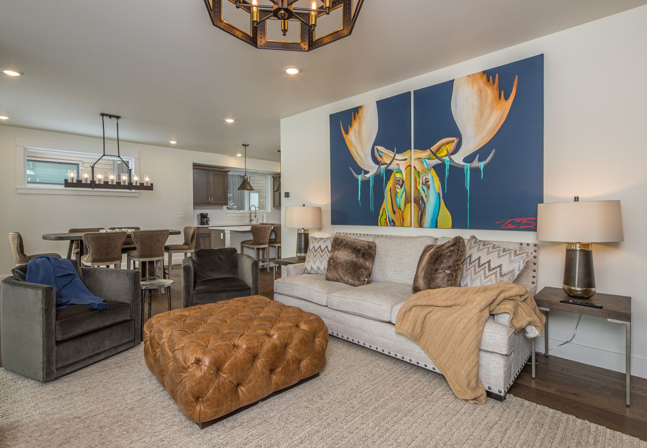 Townhouse in Big Sky - Luxury Townhome in the Heart of Big Sky