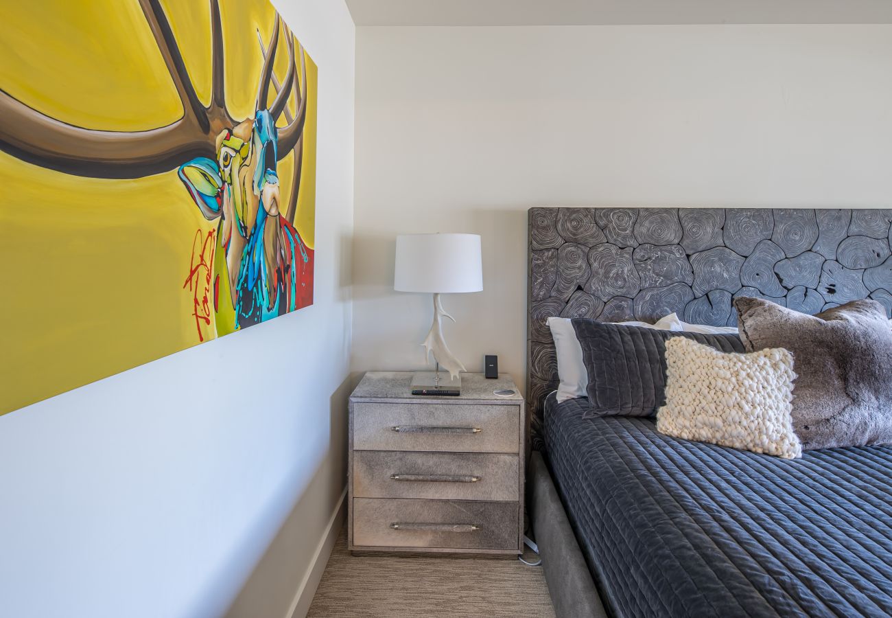 Townhouse in Big Sky - Luxury Townhome in the Heart of Big Sky