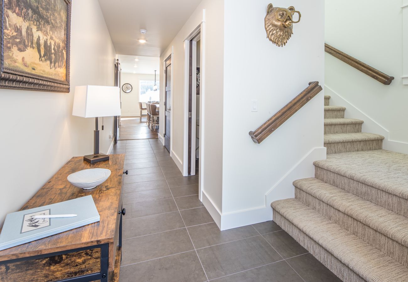 Townhouse in Big Sky - Luxury Townhome in the Heart of Big Sky