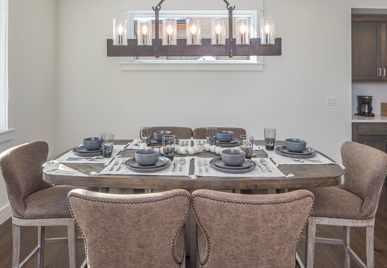 Townhouse in Big Sky - Luxury Townhome in the Heart of Big Sky