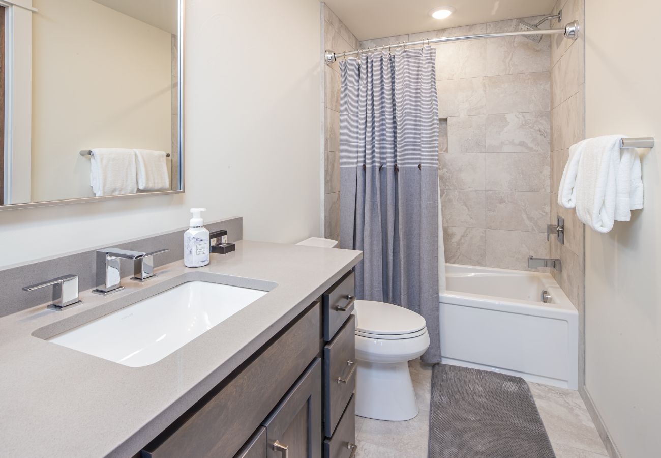 Townhouse in Big Sky - Luxury Townhome in the Heart of Big Sky