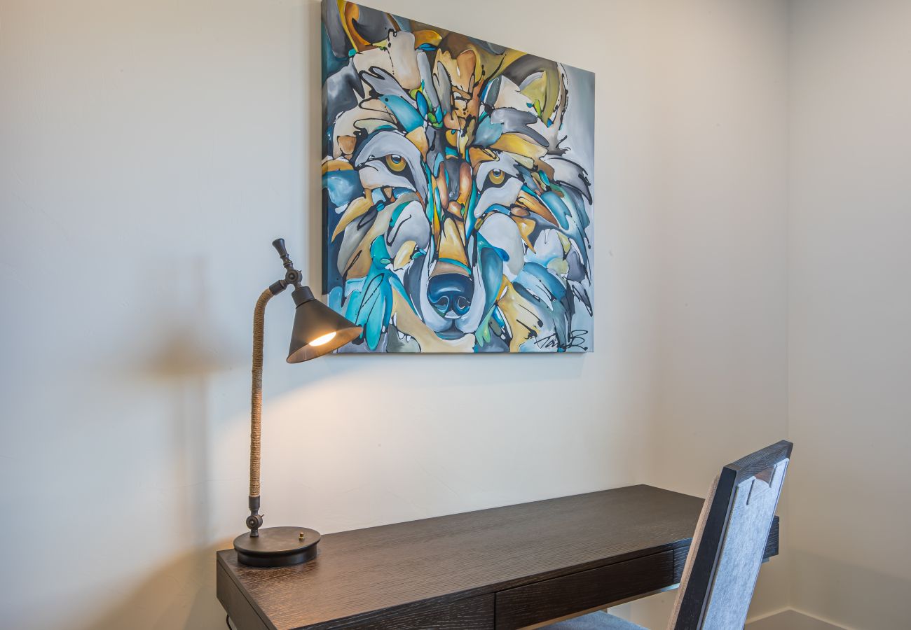 Townhouse in Big Sky - Luxury Townhome in the Heart of Big Sky