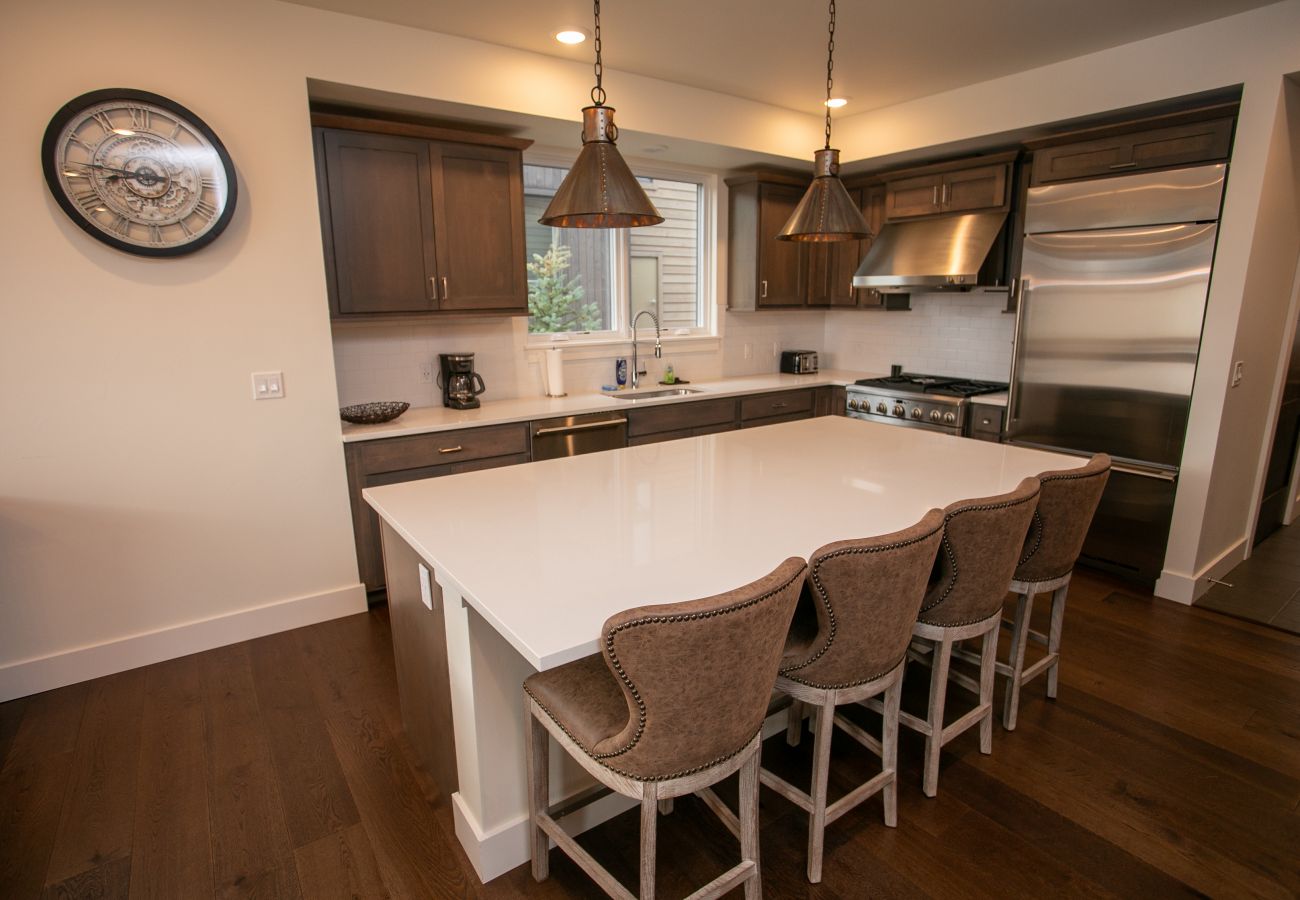 Townhouse in Big Sky - Luxury Townhome in the Heart of Big Sky