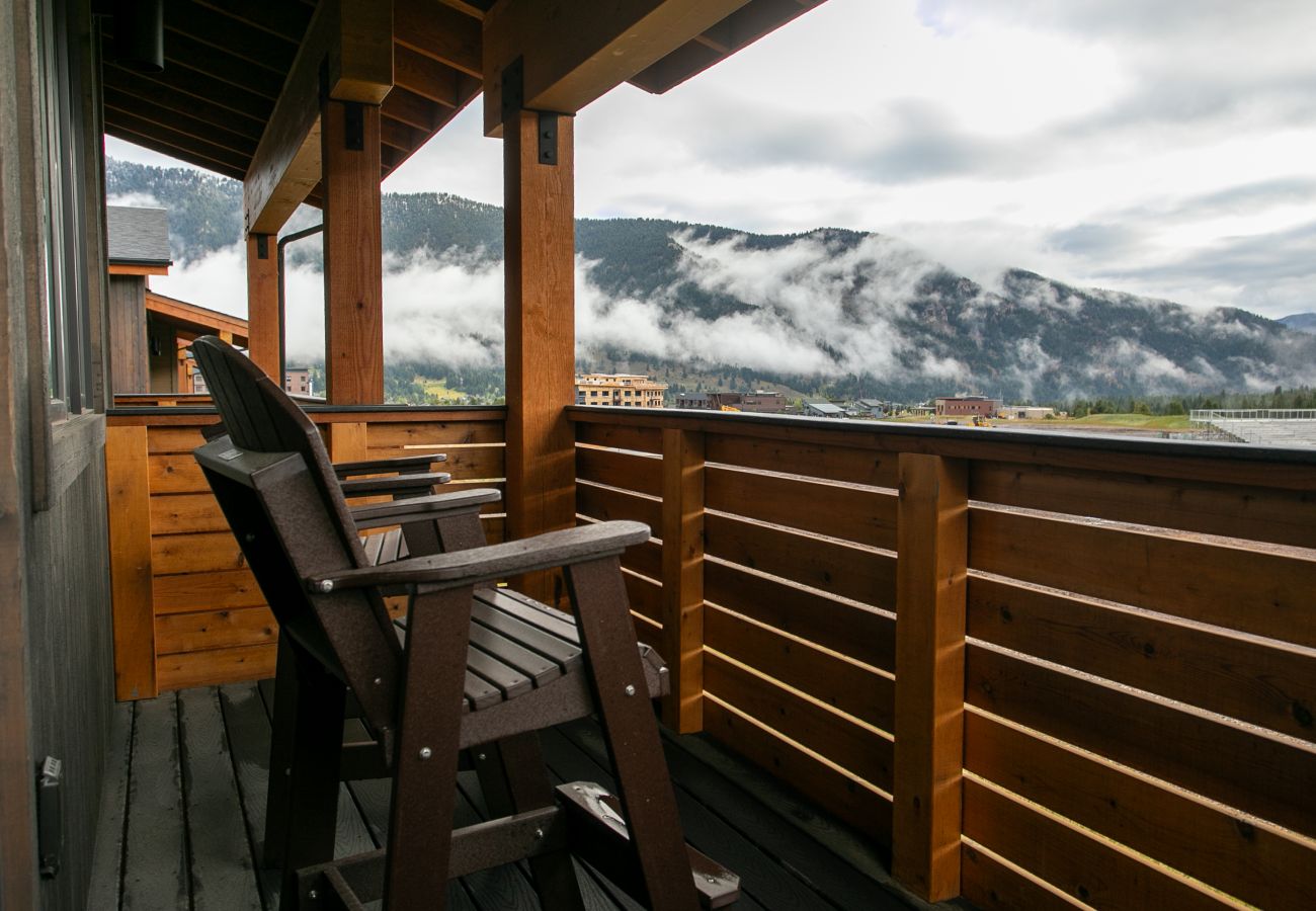 Townhouse in Big Sky - Luxury Townhome in the Heart of Big Sky