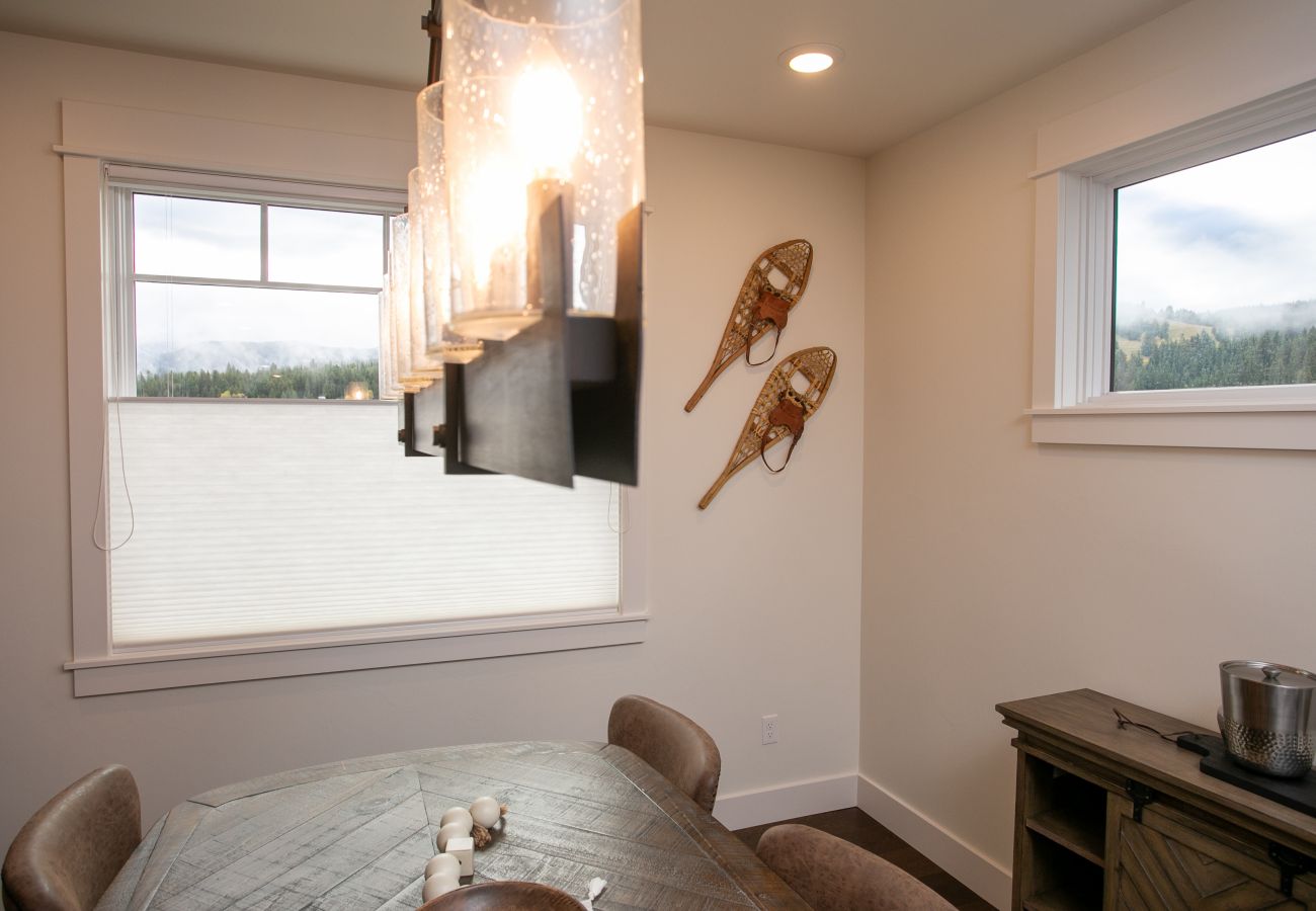 Townhouse in Big Sky - Luxury Townhome in the Heart of Big Sky