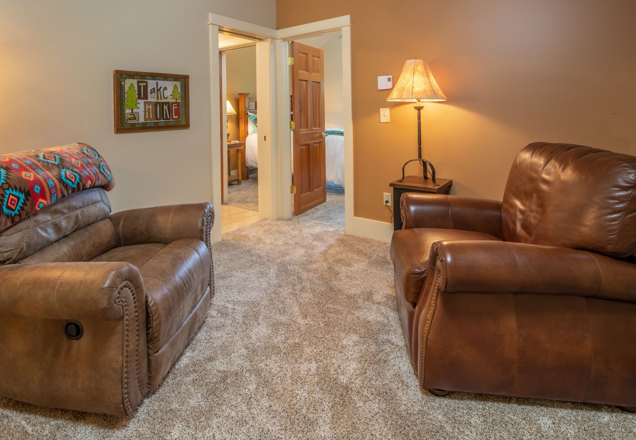 Townhouse in Big Sky - Mountain Modern Townhome 