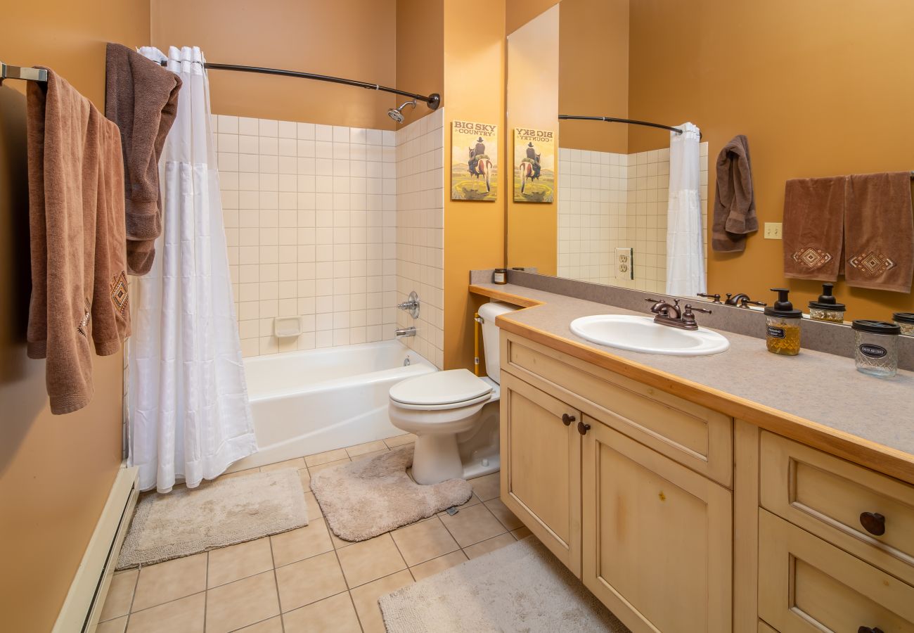 Townhouse in Big Sky - Mountain Modern Townhome 