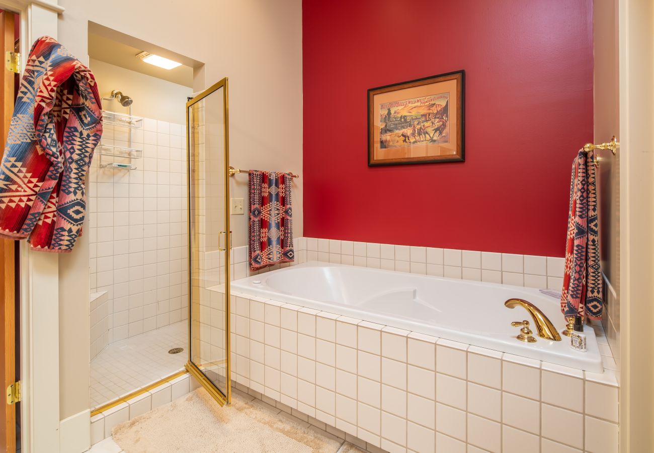 Townhouse in Big Sky - Mountain Modern Townhome 