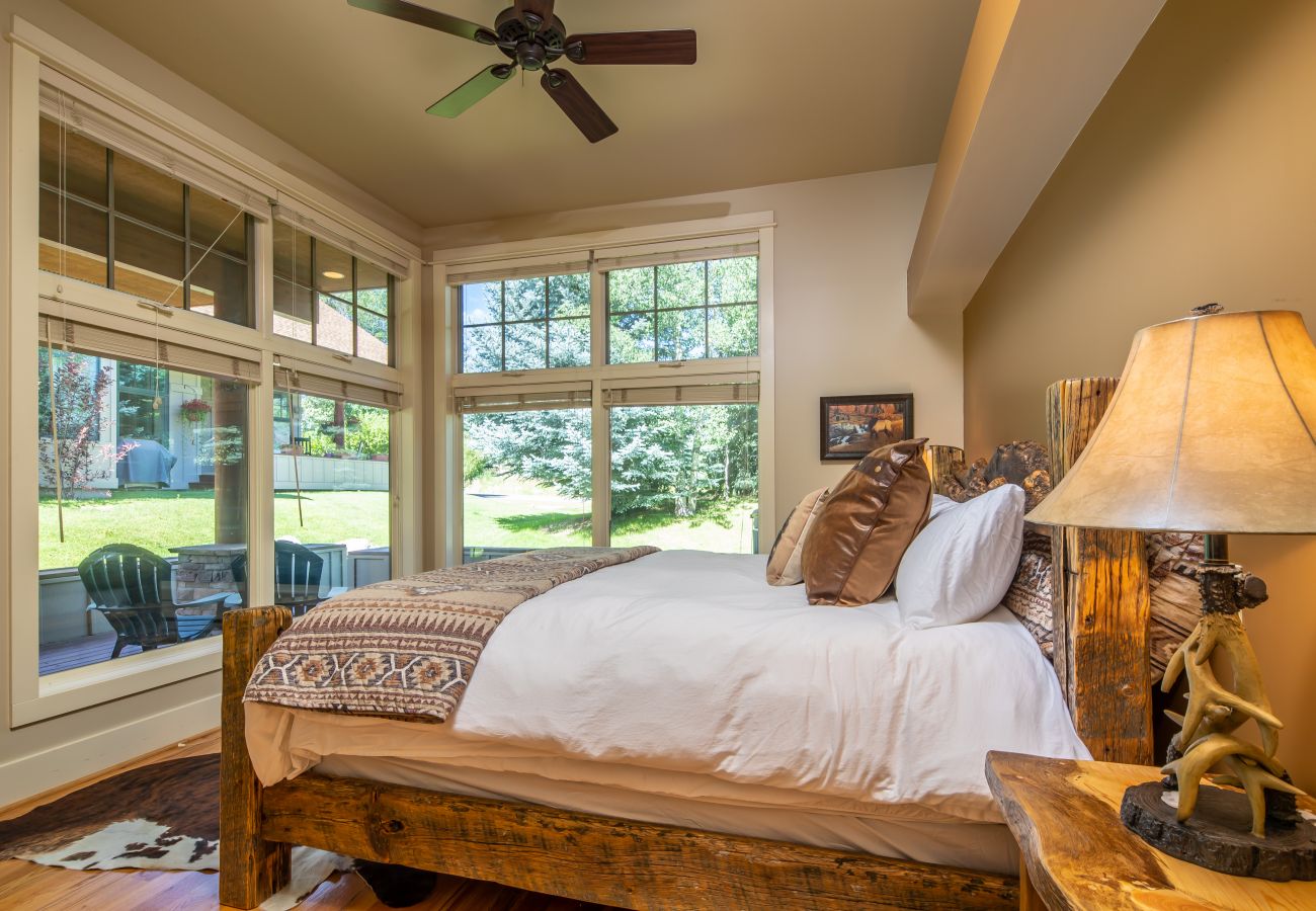Townhouse in Big Sky - Mountain Modern Townhome 