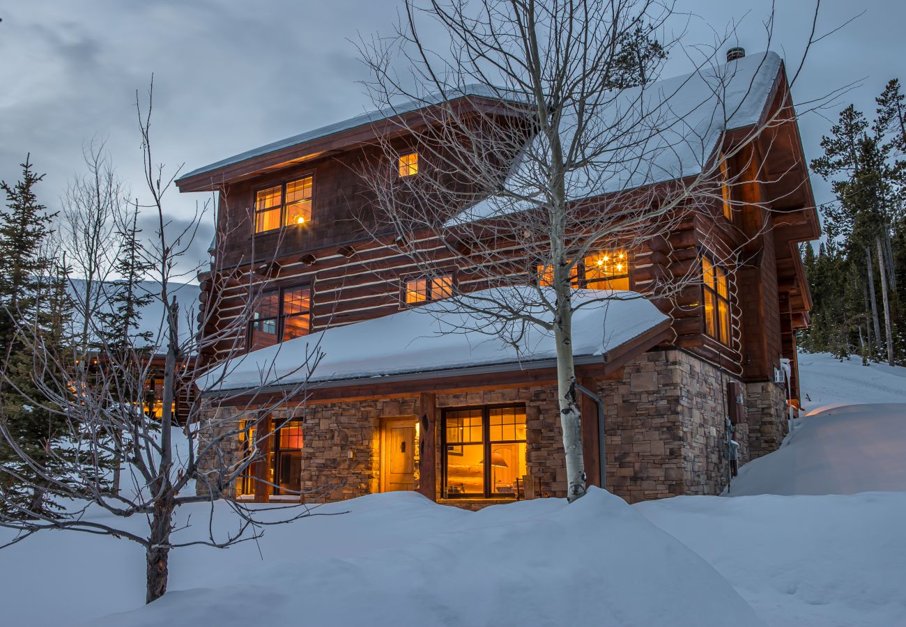 House in Big Sky - 4 Bedroom Ski-In-Ski-Out Big Sky Cabin