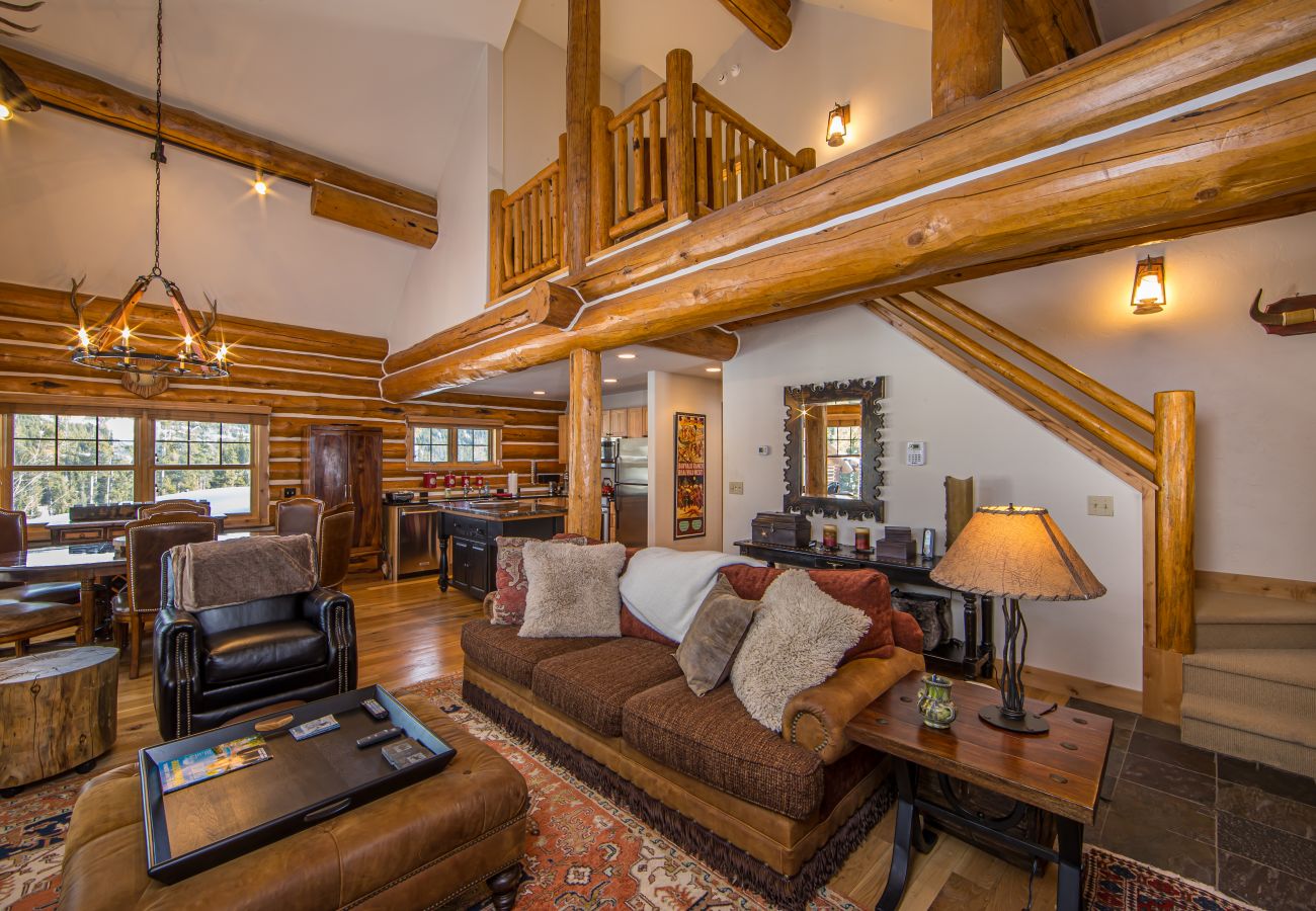 House in Big Sky - 4 Bedroom Ski-In-Ski-Out Big Sky Cabin