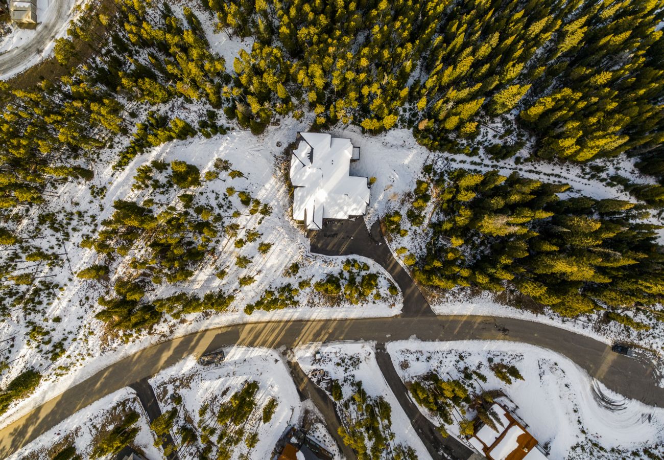 House in Big Sky - Big Sky Ski Retreat