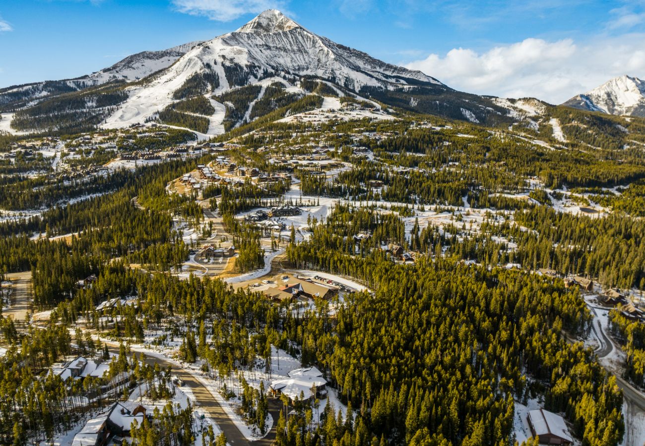 House in Big Sky - Big Sky Ski Retreat