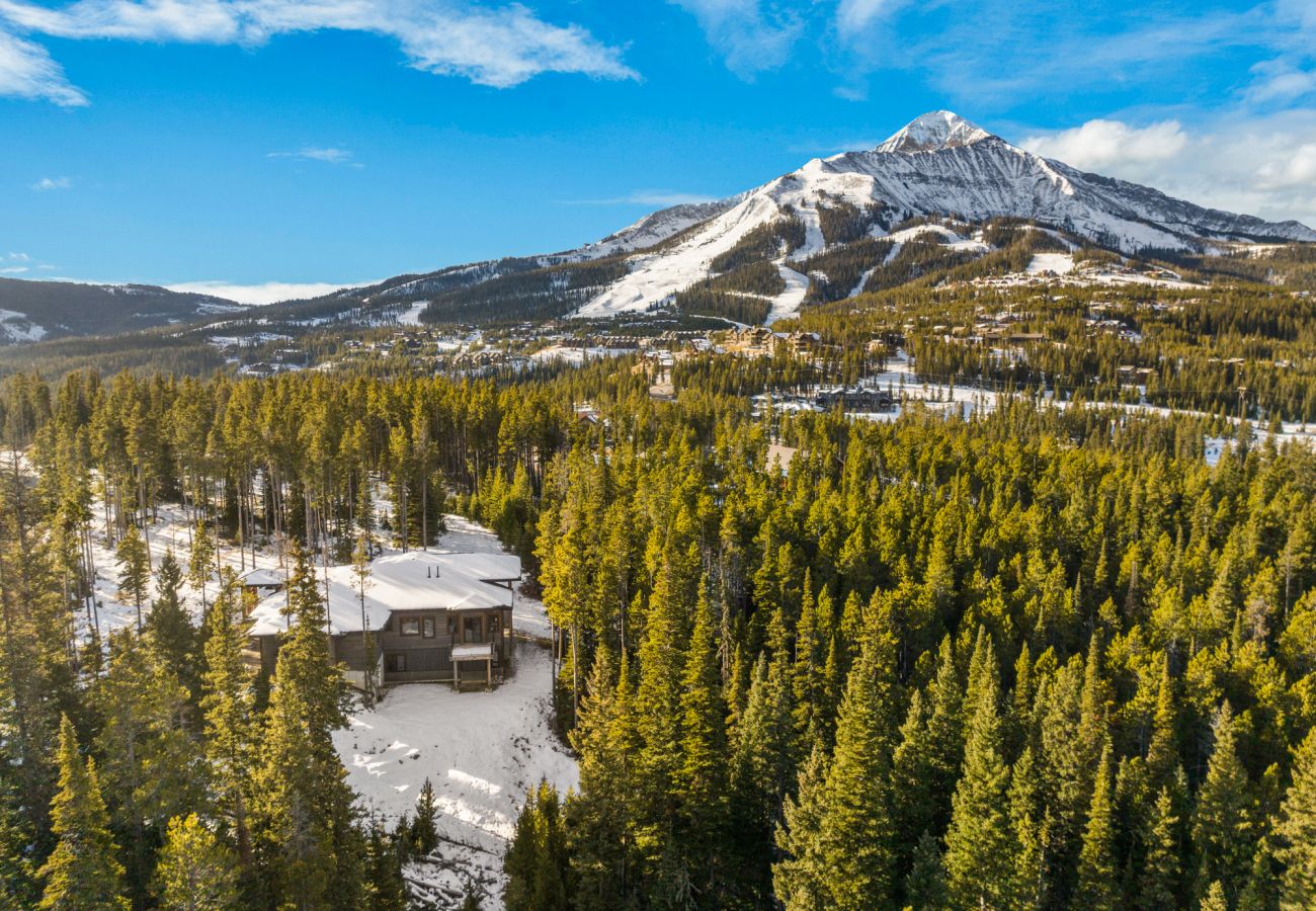 House in Big Sky - Big Sky Ski Retreat