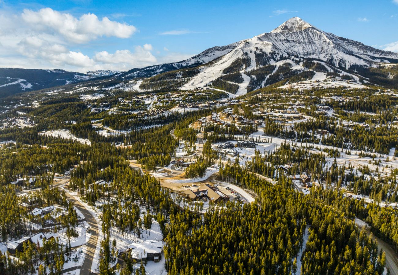 House in Big Sky - Big Sky Ski Retreat