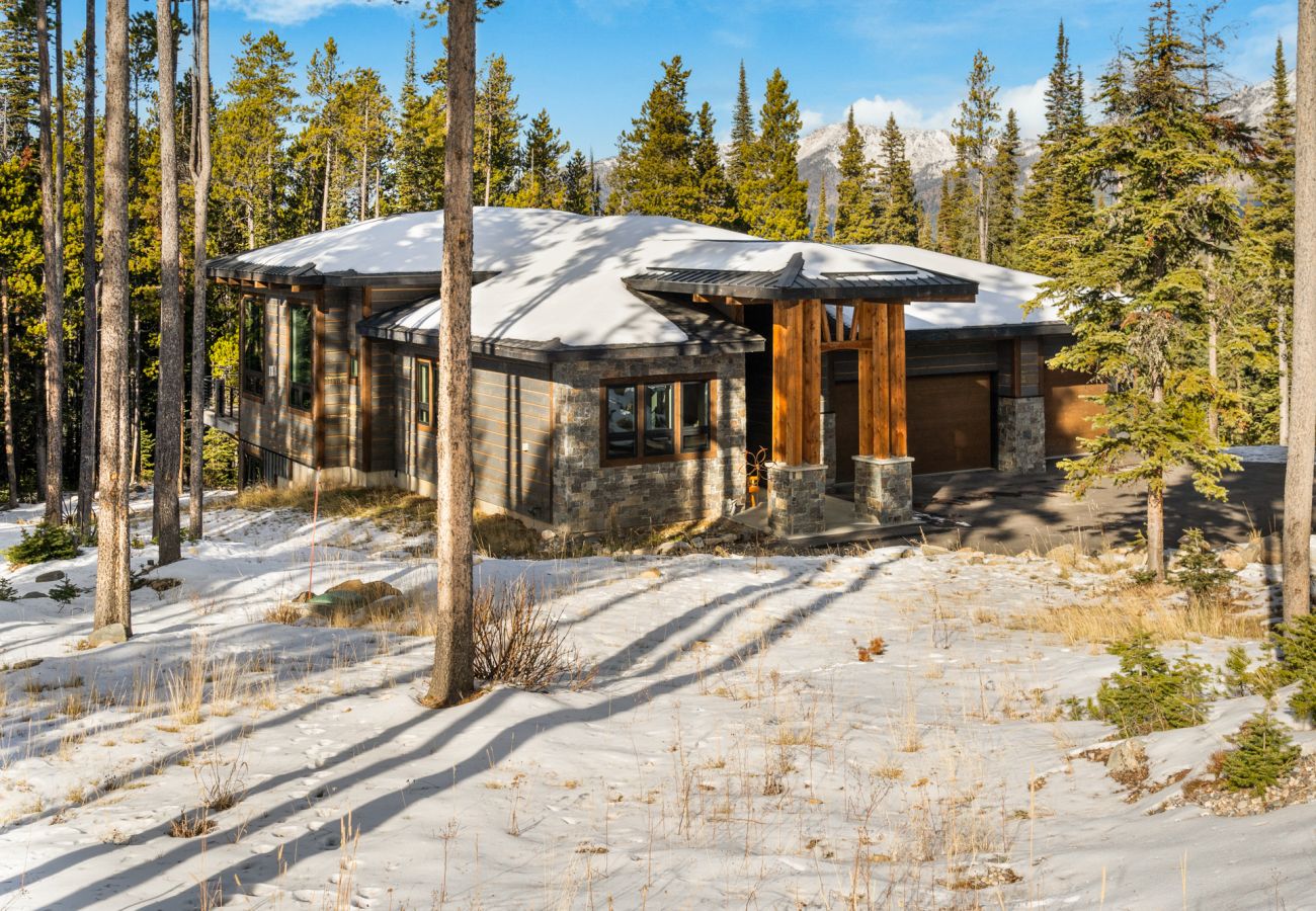 House in Big Sky - Big Sky Ski Retreat