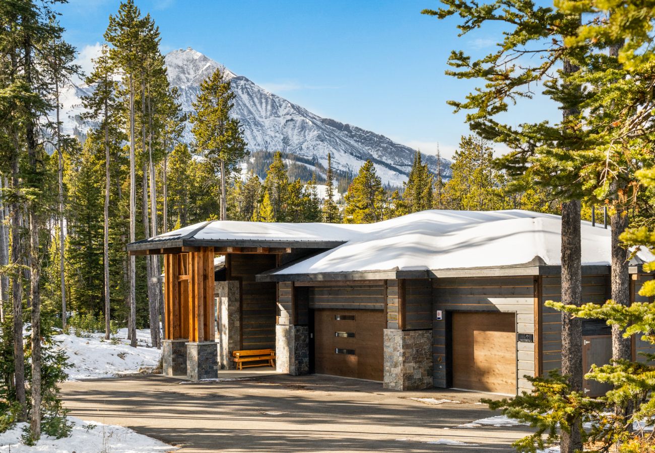 House in Big Sky - Big Sky Ski Retreat
