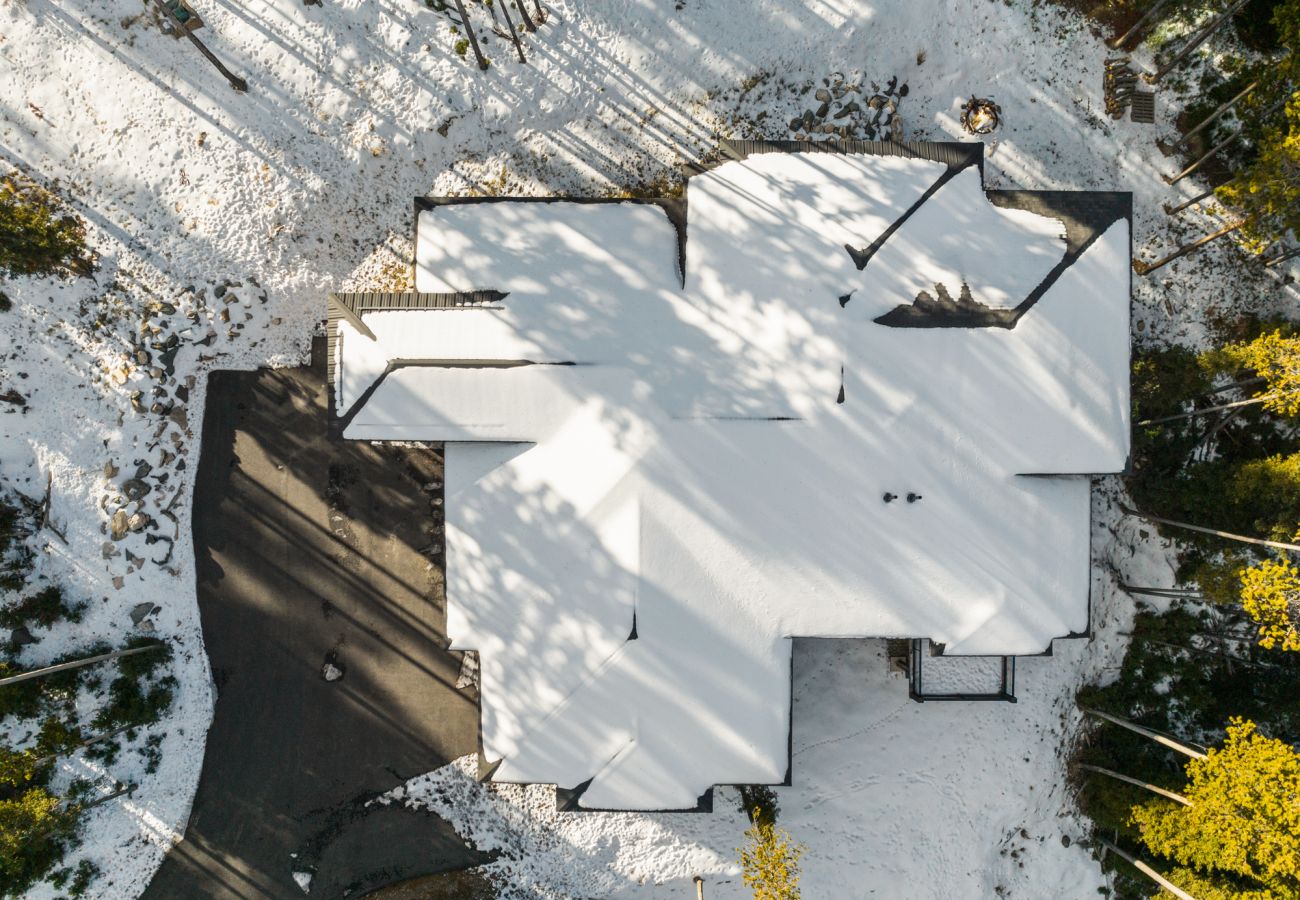 House in Big Sky - Big Sky Ski Retreat