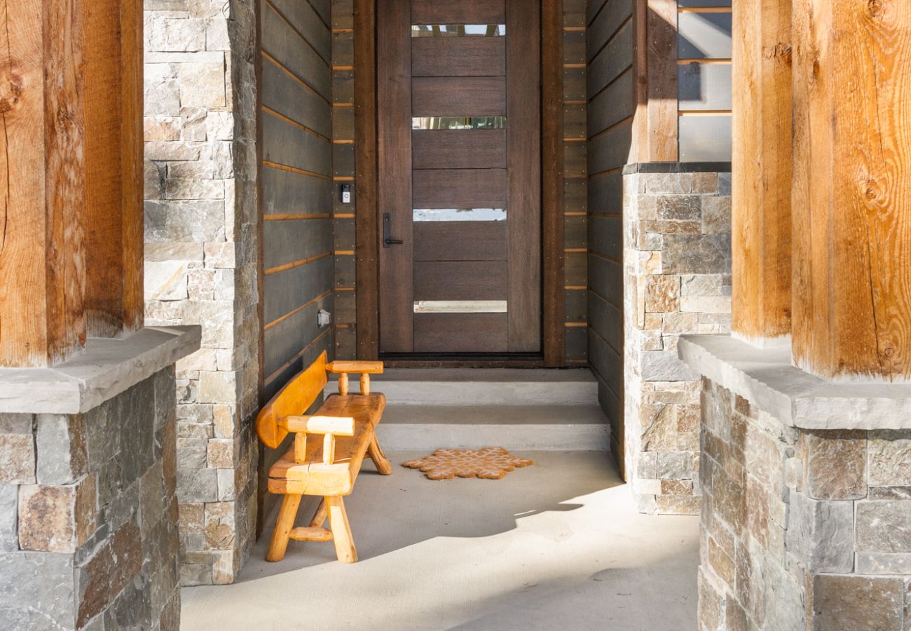 House in Big Sky - Big Sky Ski Retreat