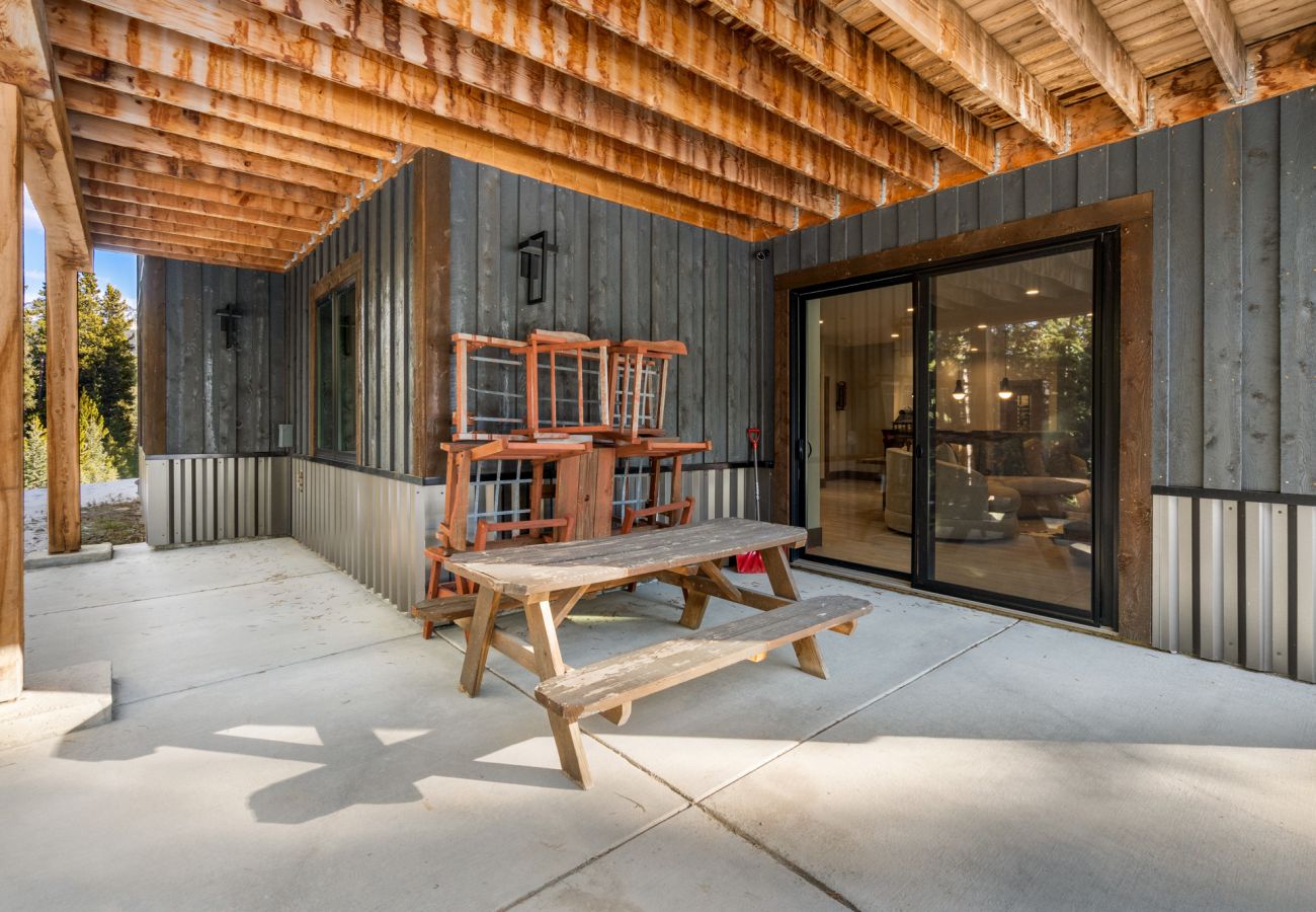 House in Big Sky - Big Sky Ski Retreat