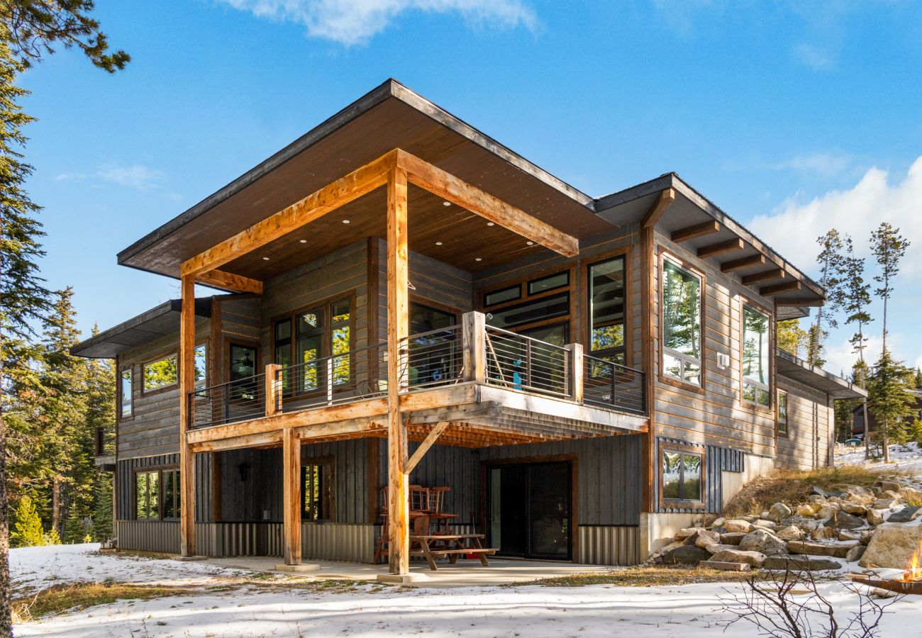 House in Big Sky - Big Sky Ski Retreat