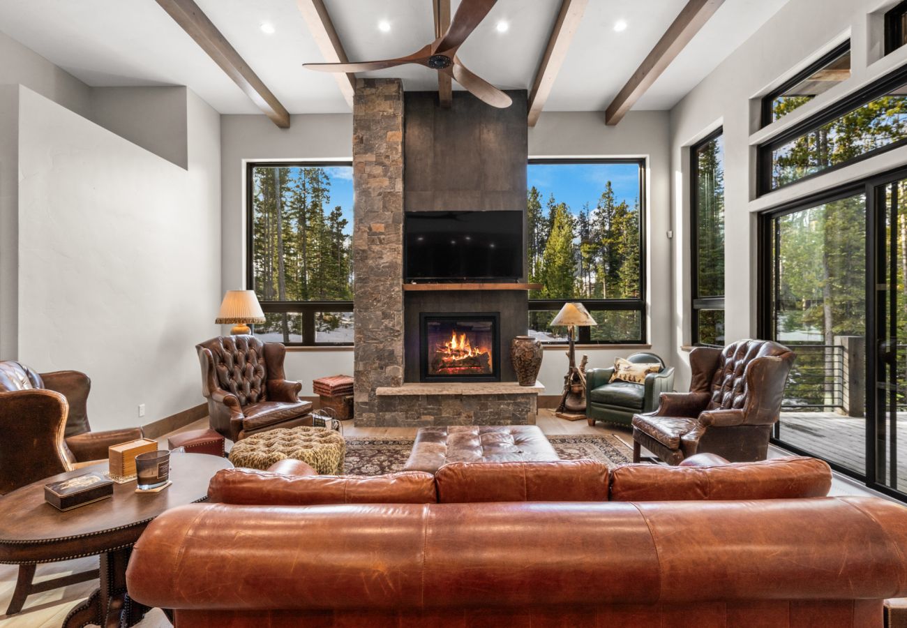 House in Big Sky - Big Sky Ski Retreat