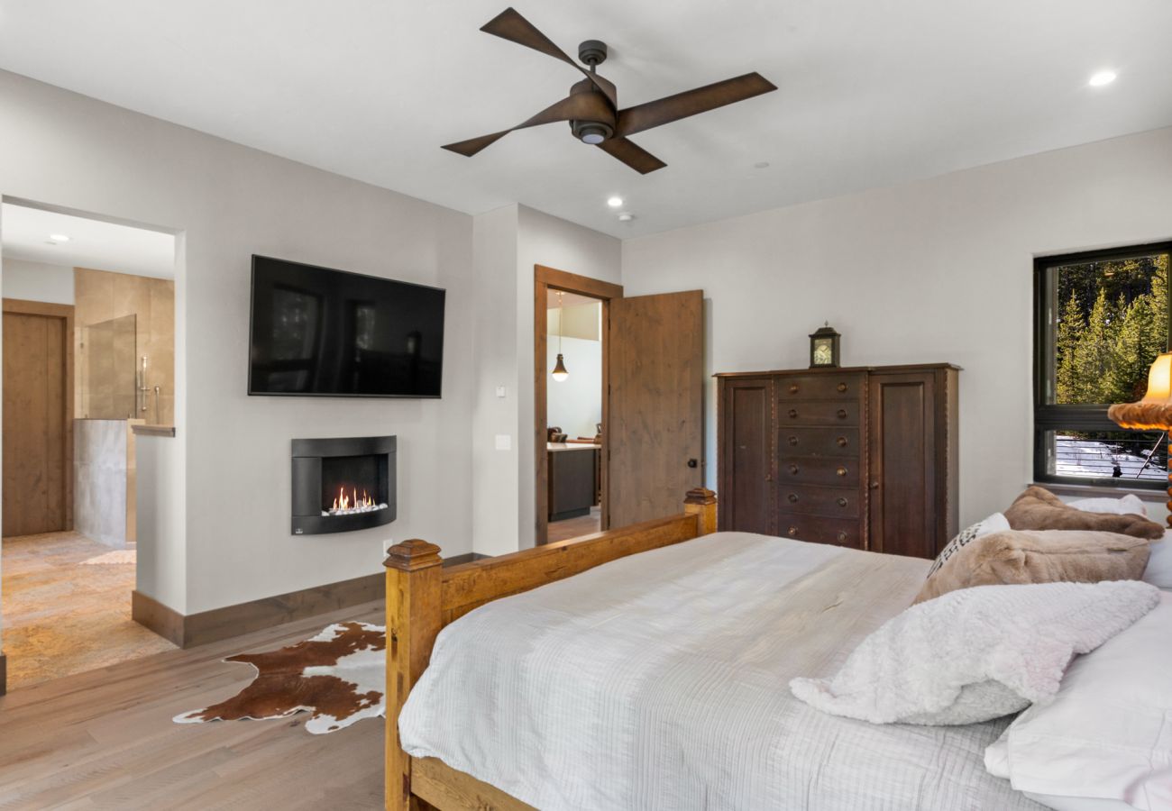 House in Big Sky - Big Sky Ski Retreat