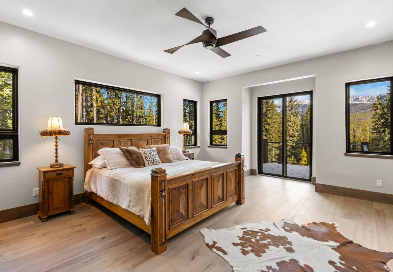 House in Big Sky - Big Sky Ski Retreat