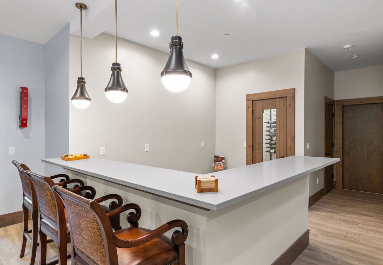 House in Big Sky - Big Sky Ski Retreat