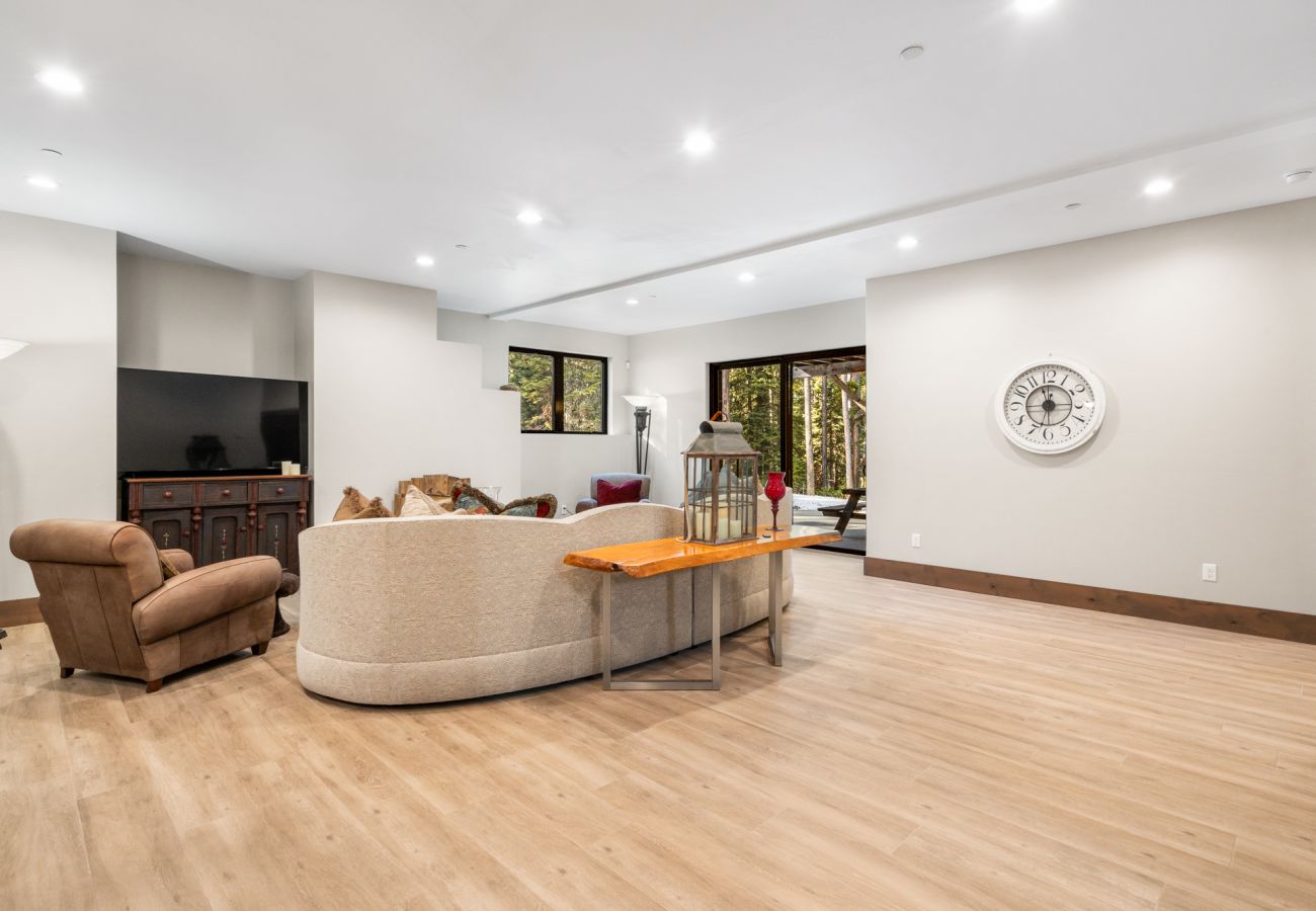 House in Big Sky - Big Sky Ski Retreat