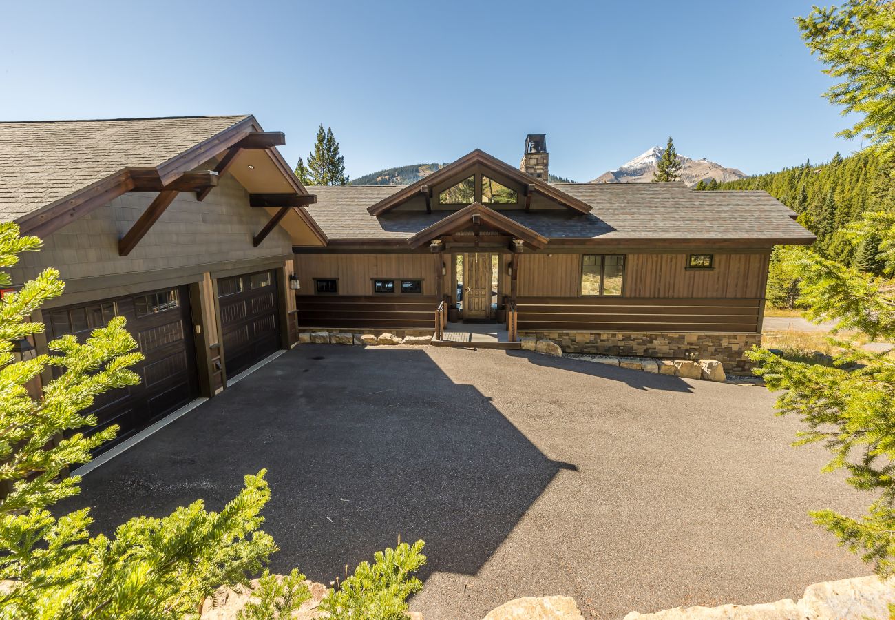 House in Big Sky -  Stunning Big Sky Vacation Home