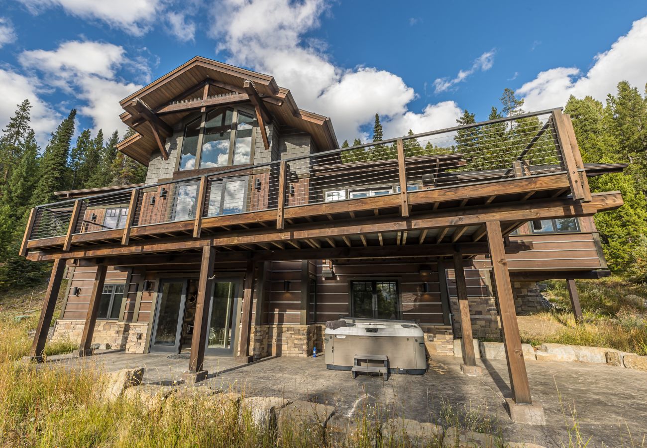 House in Big Sky -  Stunning Big Sky Vacation Home