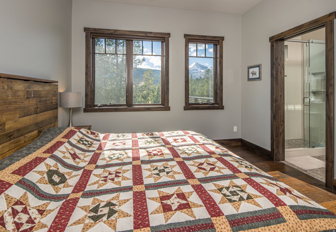 House in Big Sky -  Stunning Big Sky Vacation Home