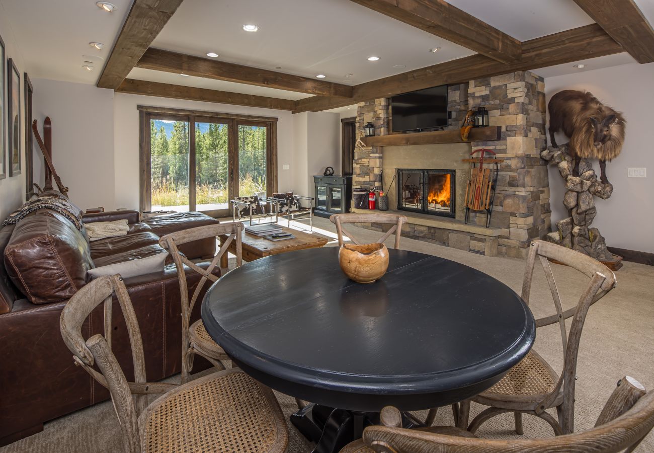 House in Big Sky -  Stunning Big Sky Vacation Home