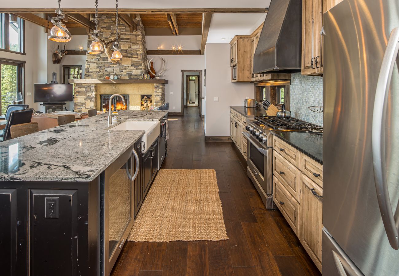 House in Big Sky -  Stunning Big Sky Vacation Home