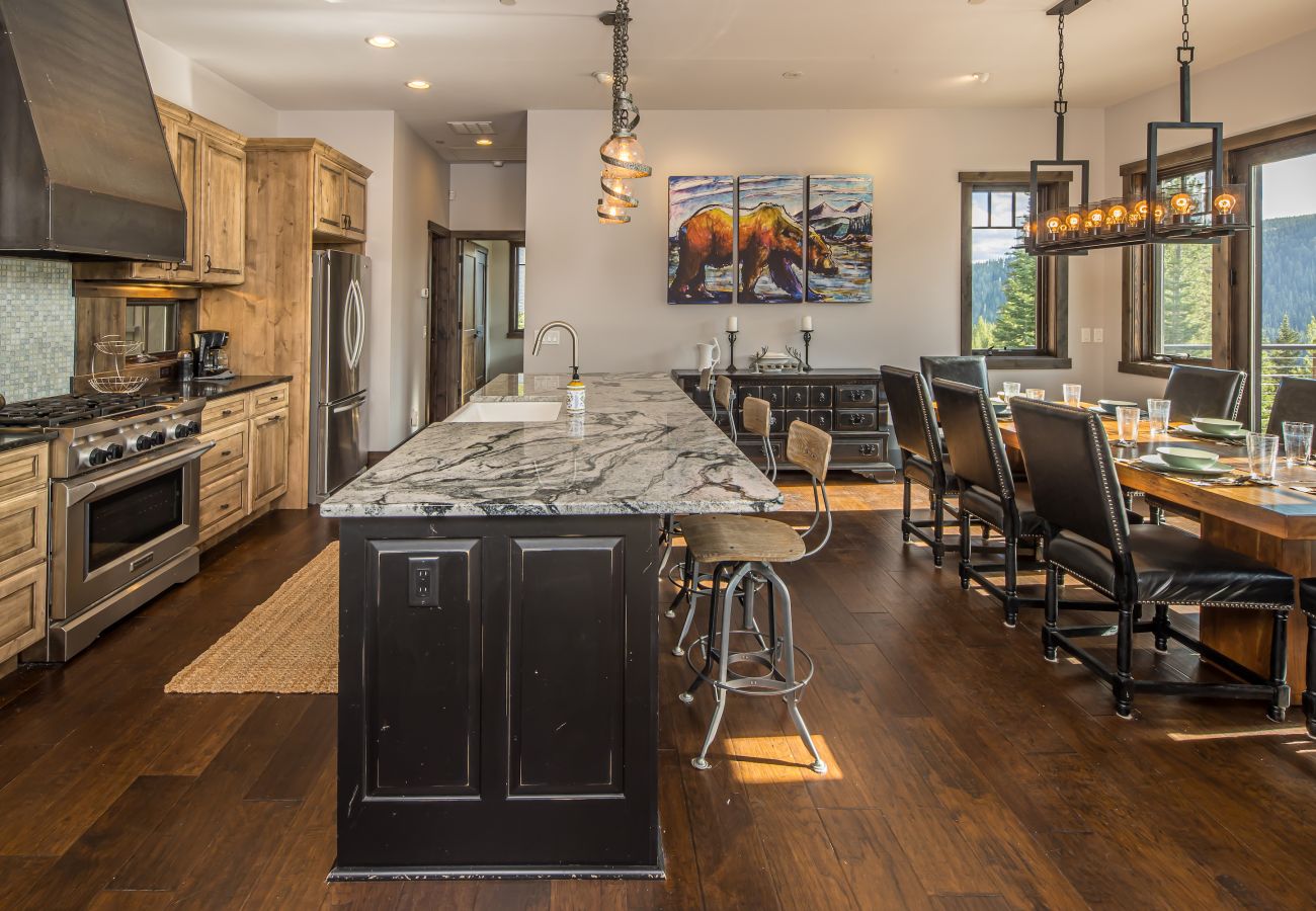 House in Big Sky -  Stunning Big Sky Vacation Home