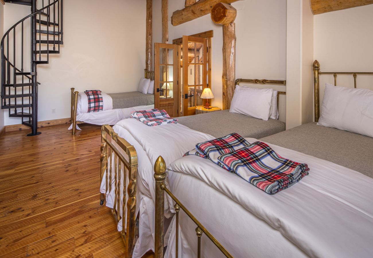 Cabin in Big Sky - Big Sky Beehive Basin Cabin