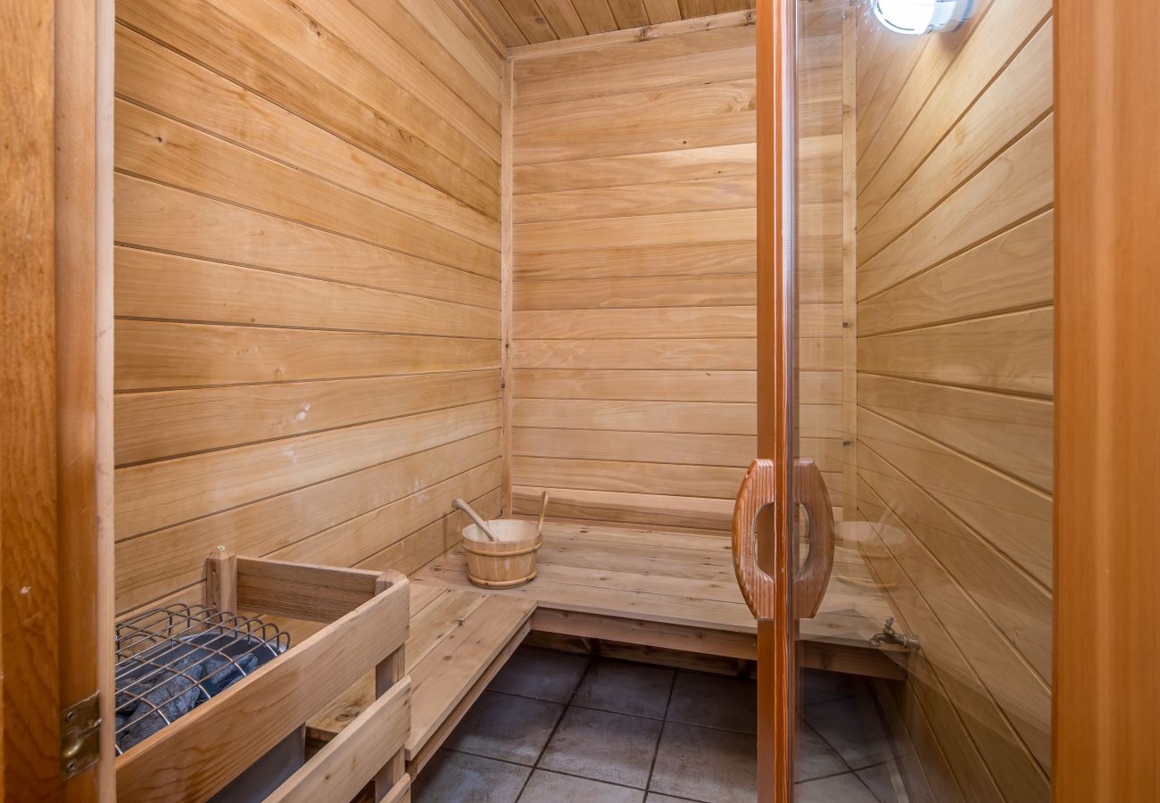 Cabin in Big Sky - Big Sky Beehive Basin Cabin